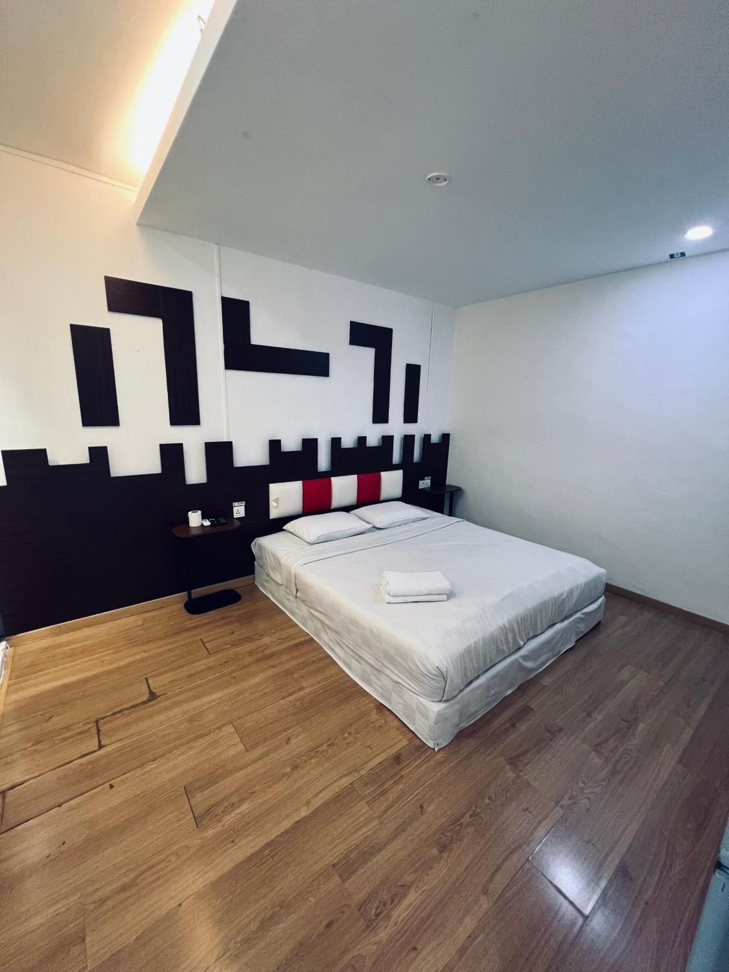 V Hotel Melaka Ngoại thất bức ảnh
